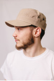 Мужская классическая кепка темно-бежевого цвета