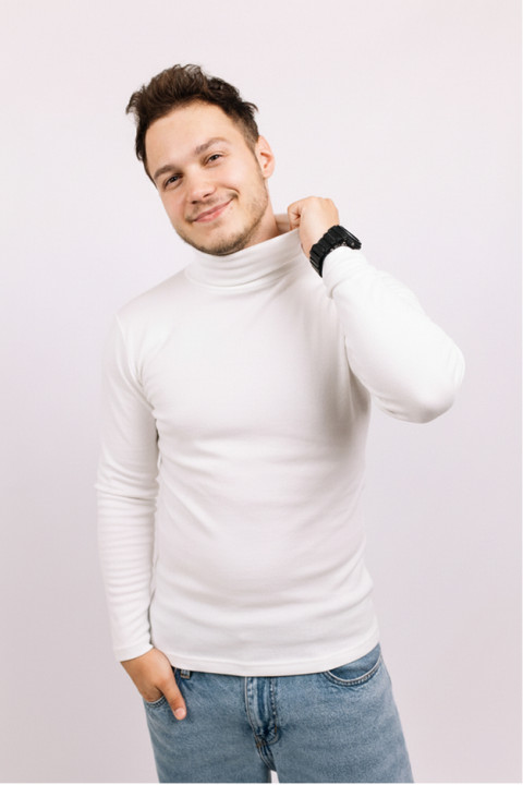 Мужской гольф Белый с горловиной со стойкой и отворотом базовый