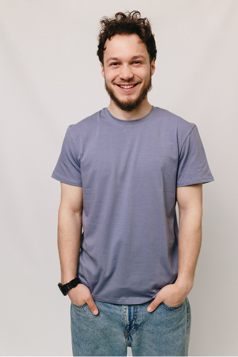 Мужская Серая стрейчевая футболка 