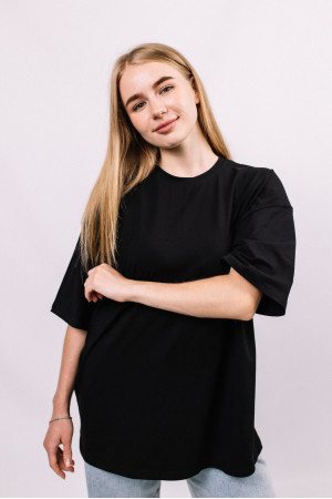 Чорная женская футболка оверсайз с коротким рукавом хлопковая