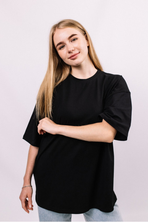 Черная женская футболка оверсайз с коротким рукавом хлопковая