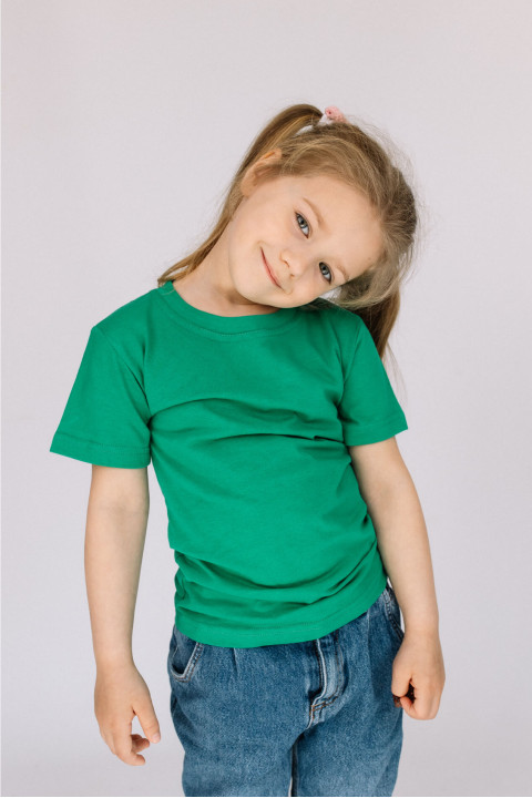 Детская ярко-зеленая футболка 100% натуральная базовая без принта для девочки