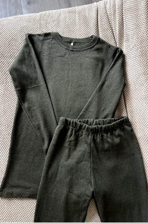 Женское хлопковое термобелье оливкового цвета комплект на зиму и осень