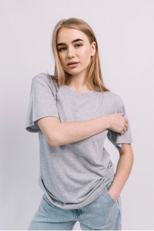 Женская Светло-Серая футболка Меланж натуральная трикотажная базовая