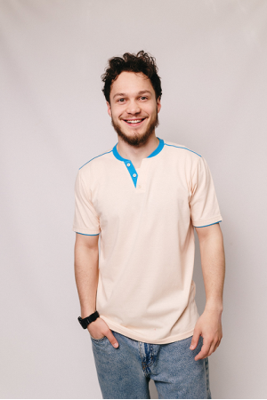 Чоловіча Бежева футболка на ґудзиках