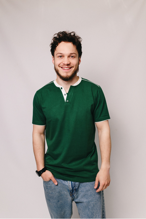 Мужская Темно-зеленая футболка на пуговицах