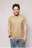 Мужская Светло-оливковая футболка на пуговицах